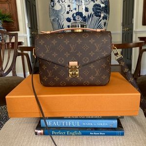 ❤️SOLD❤️ Louis Vuitton Pochette Métis Monogram Bag Excellent Condition